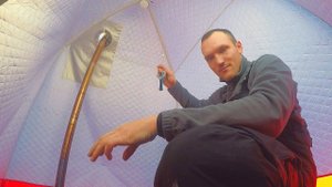 Зимняя рыбалка В ПАЛАТКЕ С ПЕЧЬЮ НА ДРОВАХ в мороз -30