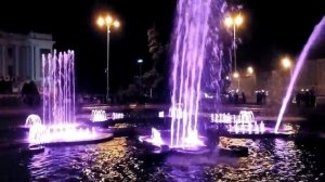 Цветомузыкальный фонтан у Театра оперы и балета, Душанбе, октябрь 2014