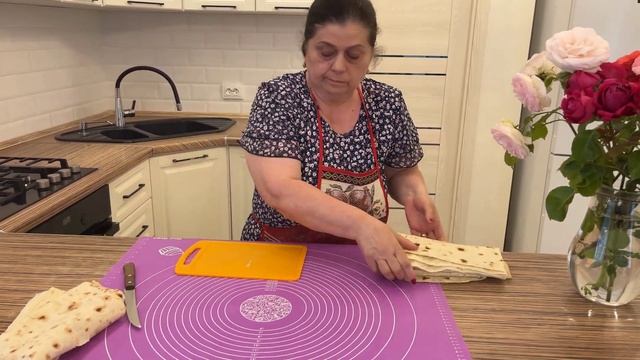 ХРУСТЯЩИЕ РУЛЕТИКИ С ФАРШЕМ: РЕЦЕПТ ДЛЯ ПЕРЕКУСА ИЛИ ПРАЗДНИЧНОГО СТОЛА! смотреть онлайн