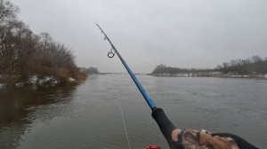 Полузимняя рыбалка на реке Дон
