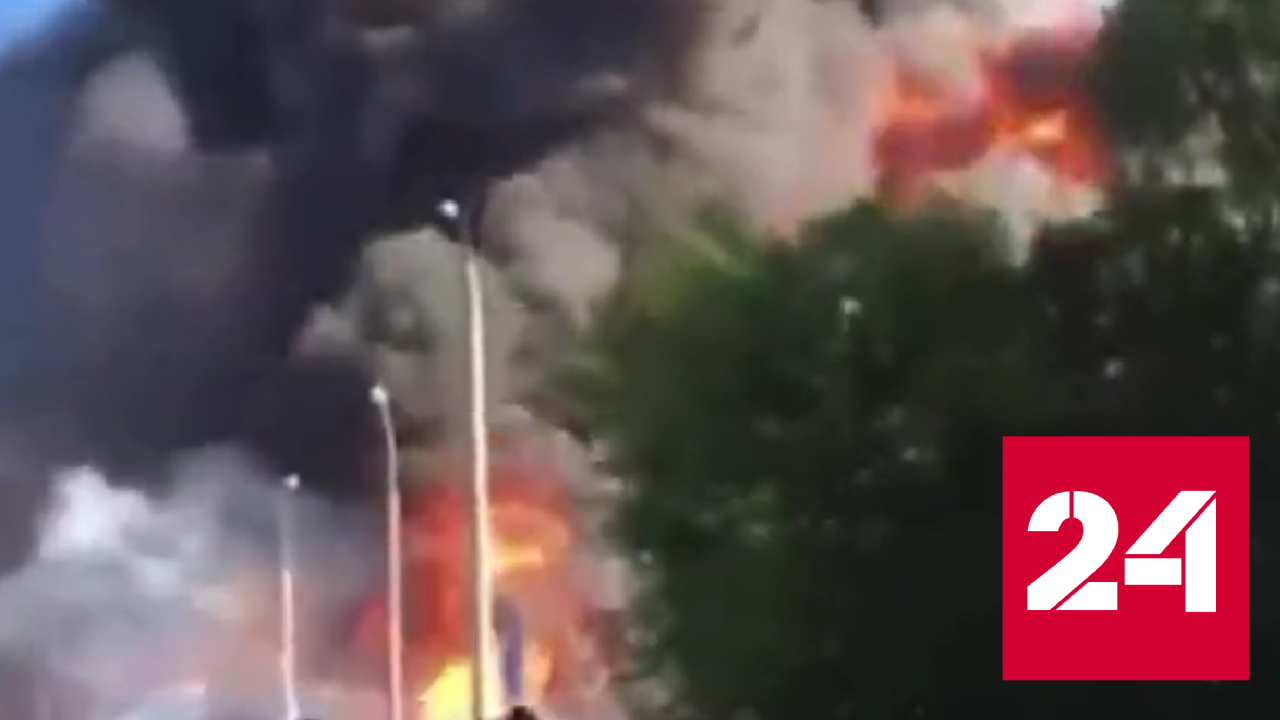 Последствия взрыва на топливном хранилище в Степанакерте попали на видео - Россия 24
