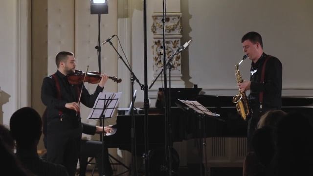 Victor Herbiet: Tango à trois смотреть онлайн