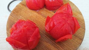 Куриная печень с помидорами