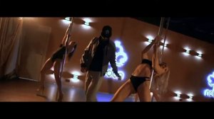 Видеоклип крутого Cobra DC @cobra_ds_ , я и мои ученицы немного танцуем на заднем плане.