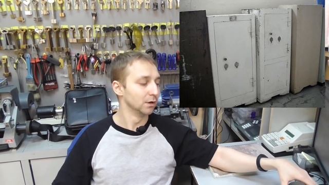 Вскрытие квартир в Бурнаковке. Дверь от застройщика. смотреть онлайн