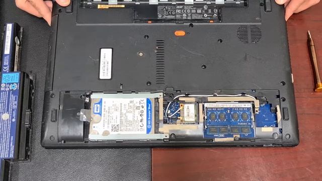 How to disassemble Acer Aspire V3 571, V3 571G. Tháo máy xách tay ACER Aspire V3-571G. смотреть онлайн
