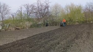 Тяжёлый Мотоблок с фрезой на полную глубину