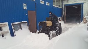 Самодельный минитрактор. СНЕГ.