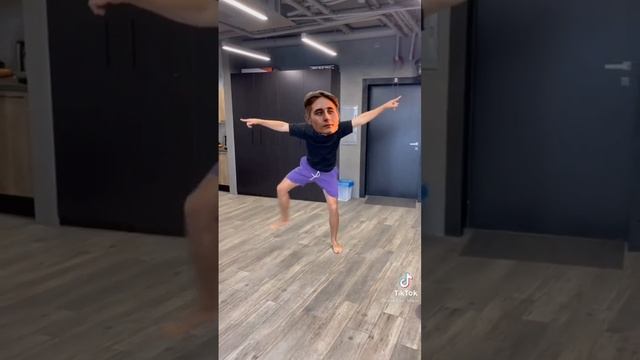 Танец литвина с ногами