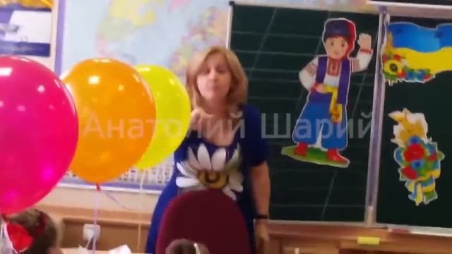 Как в школах готовят армию зомби-патриотистов . Анатолий Шарий смотреть онлайн