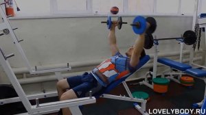 Разведение гантелей лежа. Техника выполнения, разновидности, ошибки.