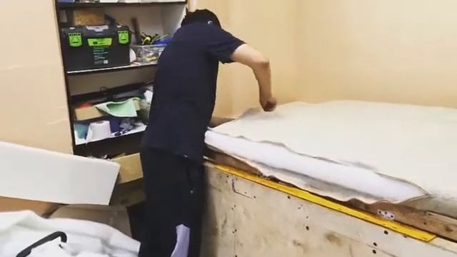 Сшили матрас в наш маленький кемпер Honda Vamos Hobio смотреть онлайн