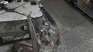 Ремонт кронштейна амортизатора заднего моста Даф 95 и 105 - высверливание заломов