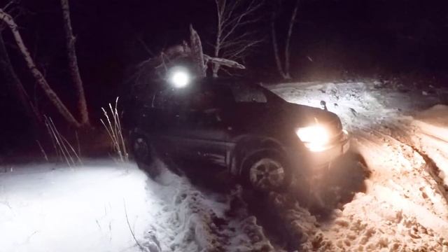 Поездка в лес ночью, подъем в гору, костер смотреть онлайн