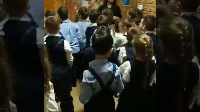 Посвящение в читатели  1 "В" класс школы №2 г.Бронницы