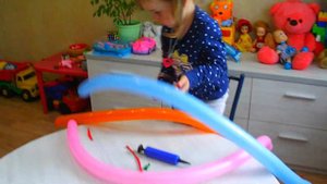 СЕМЬЯ ПАЛЬЧИКОВ ПЕСНЯ НА РУССКОМ Шарики воздушные Папа пальчик Finger family