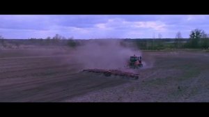 Обработка почвы гусеничным трактором БЕЛАРУС 2103