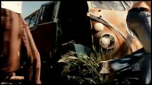 The Texas Chainsaw Massacre (2003) - Movie Trailer