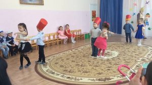 Выступление в детском саду  , выступление детишек ! Танец Гусар . 23 февраля )