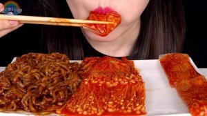 ASMR SPICY ENOKI MUSHROOMS TRUFFLE BLACK BEAN NOODLES 불닭팽이버섯, 트러플짜파게티, 불닭쌈 먹방 MUKBANG 咀嚼音えのき