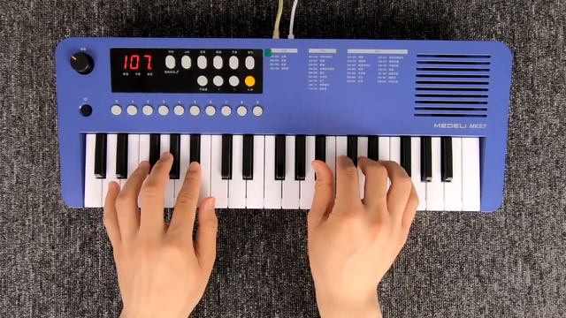 MEDELI MK37 Minikey Keyboard Review смотреть онлайн