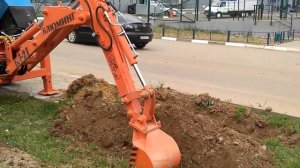 Экскаватор в работе БЛ 21 (навесной)