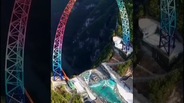 Самые большие качели в мире? The biggest swing in the world?世界最大のスイング??Le plus grand swing du monde