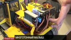 Житель Ревды собрал в гараже экскаватор Komatsu PC490LC масштаба 1_14