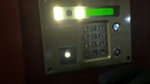 Открывается почти всеми ключами! Домофон VIZIT БВД-432RCB.