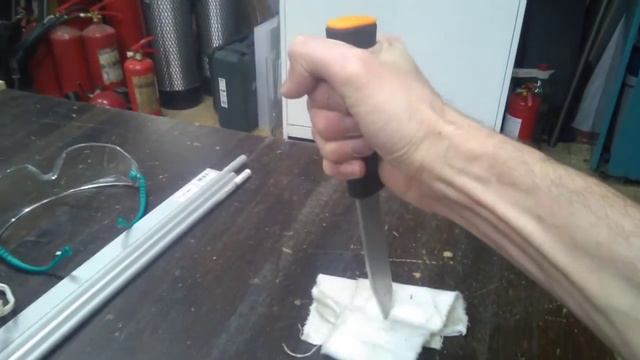 Трюковой нож с кровью смотреть онлайн