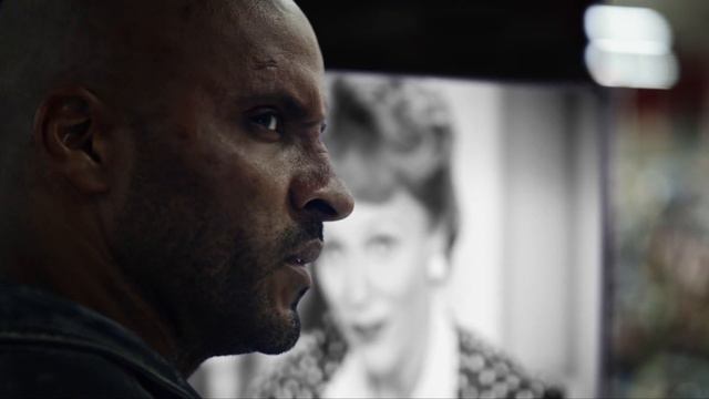 «Американские боги»: старые божества против богов нового мира смотреть онлайн