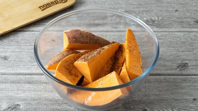 Батат запеченный в духовке дольками