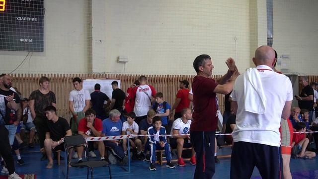 68 кг Борьба за 3 место Садулаев (Чеченская респ.)-Маркарян(РСО-Алания) Юношеская Спартакиада России