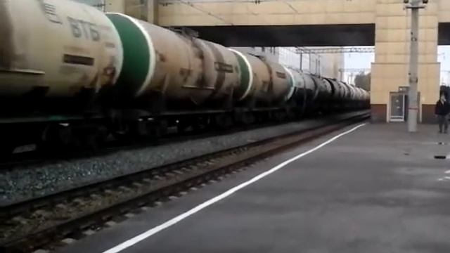 Электровоз ВЛ10К-783 с грузовым поездом. смотреть онлайн