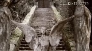 Песня кто Ангел или Демон???