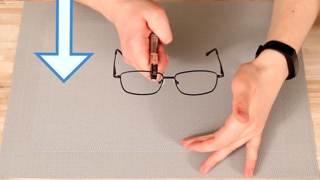 Инструмент для выправки заушника, с двумя защитными вставками. смотреть онлайн