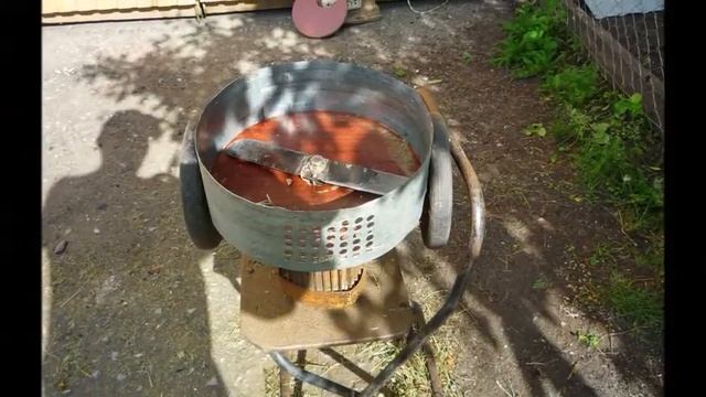 Сенорезка-Газонокосилка на базе детского трехколесного велосипеда Советской поры смотреть онлайн