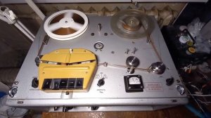 Магнитофон "Звук-1" (М-64) на 76й скорости.