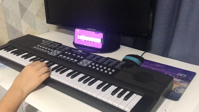 Играем на пианино часть 2 симфония 40.#пианино #музыка #симфония #синтезатор #simplypiano смотреть онлайн