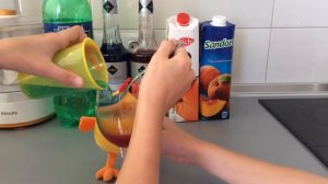 КАК ПРИГОТОВИТЬ ТРЁХСЛОЙНЫЙ КОКТЕЙЛЬ «СВЕТОФОР»