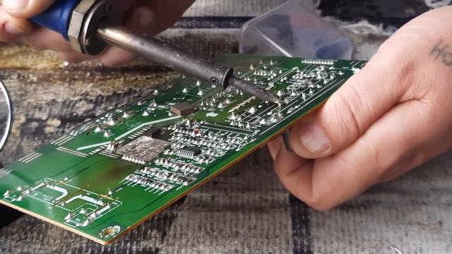 CONSERTO DE MONITOR LCD LG FLATRON W1752T MOSTRANDO UM GRANDE DEFEITO QUE OCORRE QUASE SEMPRE смотреть онлайн