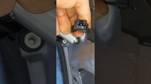 Не работает подсветка багажника Опель Астра Н