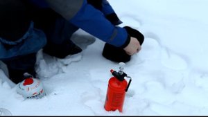 Как разжечь мультитопливную горелку на бензине. Kove Booster+1 (КВ-0603-1)