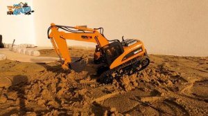 HUINA 1592 VS 1550 | Tug Of War | Test & Comparison | RC Construction Excavators | @CarsTrucks4Fun