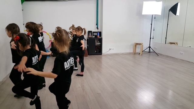 Студия АКТЕР. Младшие. Хореография. смотреть онлайн