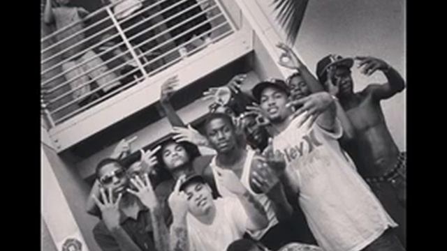 11 NEVA CHANGE RED FT. TUBBZ (WMOAM) смотреть онлайн