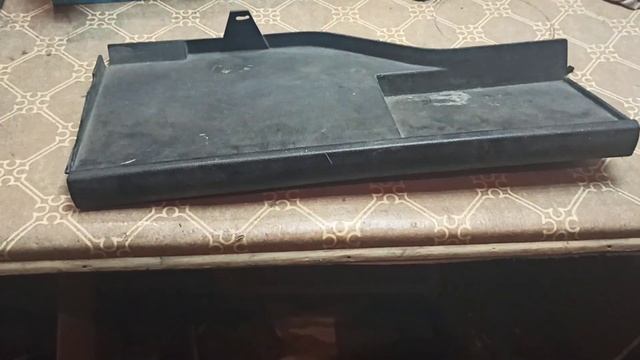 Полочка для всяких вещей под панелью в ВАЗ 05. модели. Запчасти ВАЗ 2105. смотреть онлайн