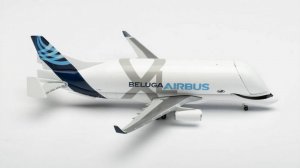Самолет Airbus INDUSTRIES BELUGA XL (A330-700L) 1:500