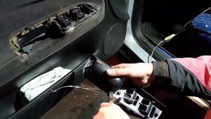 Фольксваген Б5. усиливаем ручку двери.