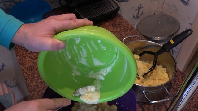 Шеф Котлет - Картофельные котлеты с начинкой из фарша